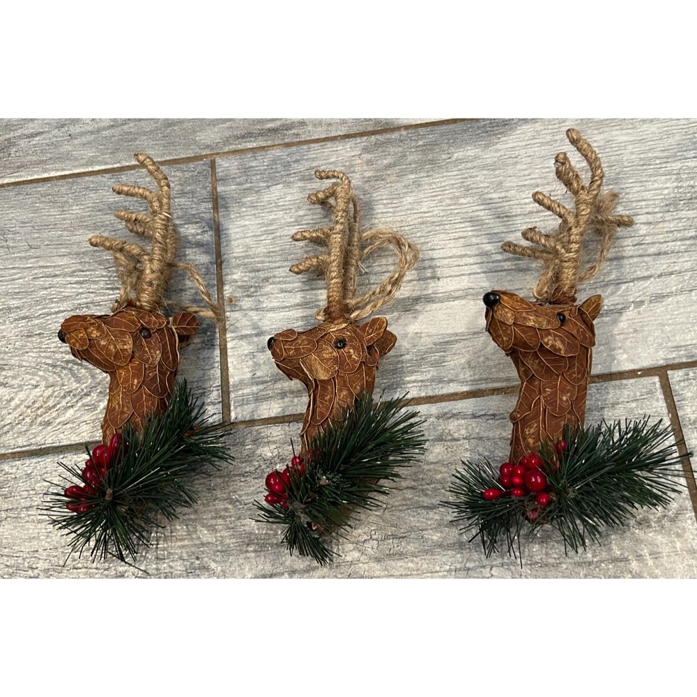 3 Reindeer head Christmas ornaments‎ holiday Natural Deer Mount Rustic Wood Pine
